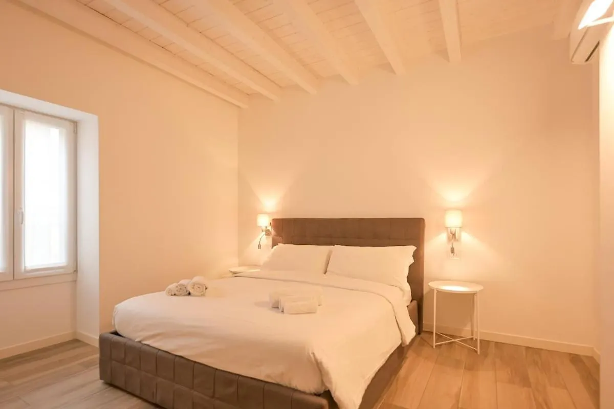 Sweetly Apartment In The Walled City With Wifi E Ac Como 0*,
