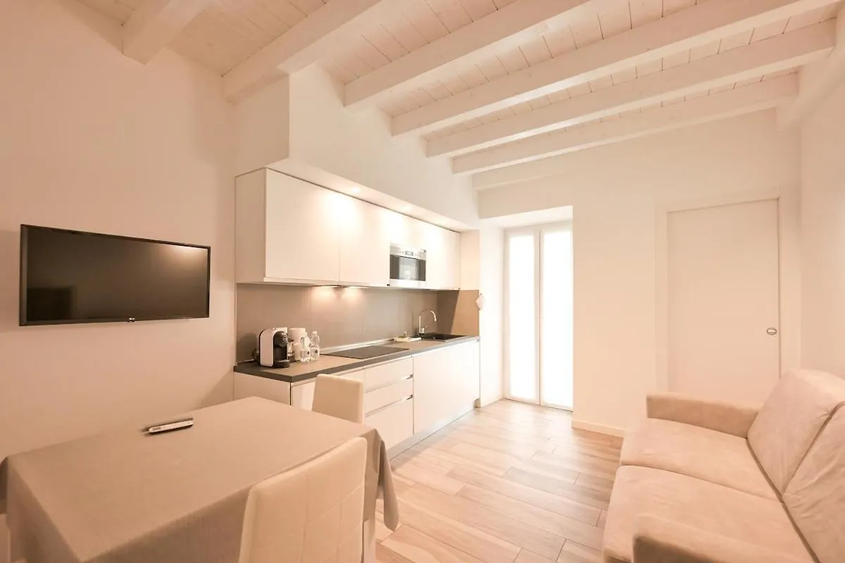 Sweetly Apartment In The Walled City With Wifi E Ac Como