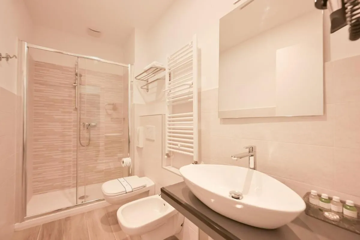 Sweetly Apartment In The Walled City With Wifi E Ac Como 0*,